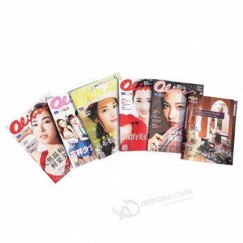 Magazines mensuels de piqûre à cheval bon marché personnalisés avec services de papier glacé