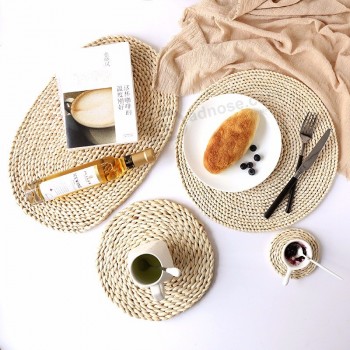 Sets de table de forme ronde 100 % fait main en bambou