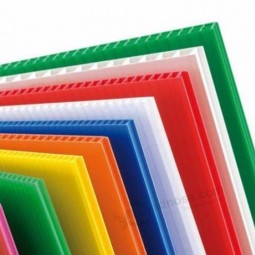 4mm cannelé imperméable antistatique pp plaques ondulées feuille creuse publicité pack matériau plastique