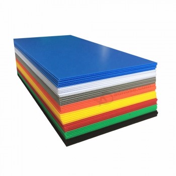 Feuilles de toiture en plastique ondulé 100 % polypropylène flexible PPPanneau de plastique ondulé 100 % recyclable Feuille creuse PPFeuilles creuses en plastique PP ondulé cannelé
