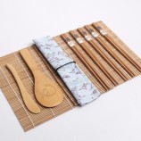 Vente chaude Opération facile bricolage Fait maison Sushi Bambou Tapis roulant Set Sushi Maker set