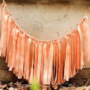 Pelouse extérieure mariage arrangementmnet personnalisé nid d’ange drapeaux de décoration de mariage rubans tissu nid d’ange