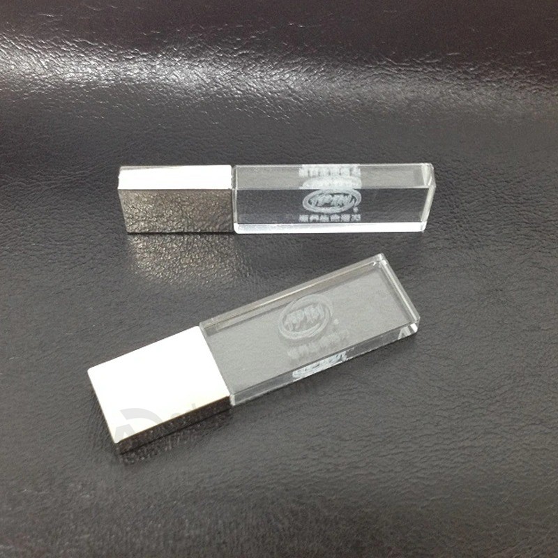Tragbares USB-Flash-Laufwerk aus leuchtendem Kristall, benutzerdefinierte Firma Log632GB, 64 GB Metall-U-Disk Ultradünne Werksgroßhandelstaste