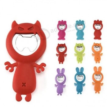 Cadeau promotionnel Ouvre-bouteille de bière en silicone avec porte-clés