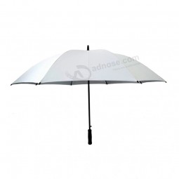 Parapluie de golf publicitaire coupe-vent avec logo pour l’hôtel