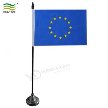 Mini drapeau de table en plastique économique en polyester personnalisé (B-NF09P04008)