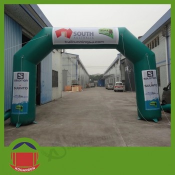 voorraad groene kleur PVC materiaal opblaasbare boog met blower