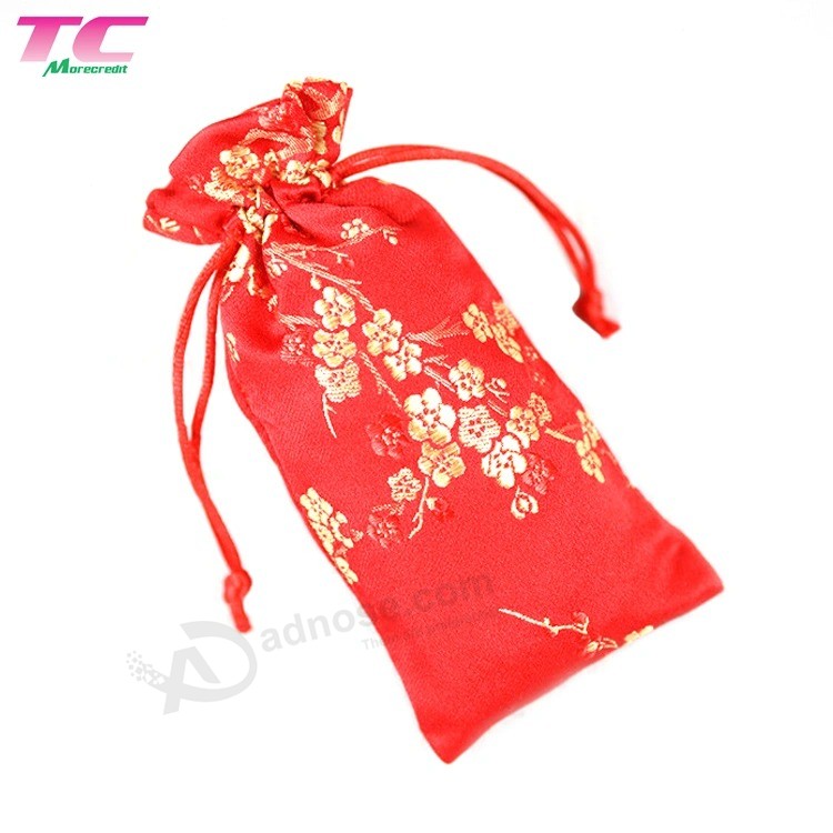 Китайский стиль Атласная красная вышивка Drawstring Рекламная подарочная сумка для ювелирных изделий