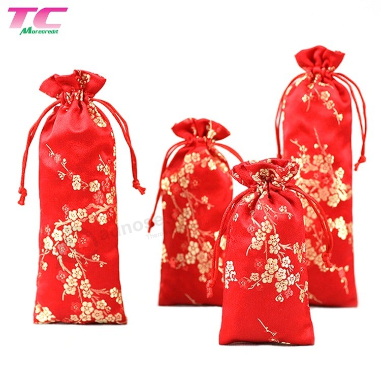 中国風のサテンレッド刺繍巾着プロモーションジュエリーギフトバッグ
