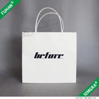 Logo en relief Sac d’emballage imprimé en papier blanc pour chemise