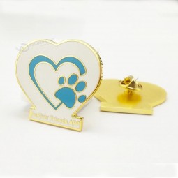 Custom Metal Art Craft Enamel Heart Badges Company Promotional Travel Souvenir Gift Badges School Unifrom Lapel Pin