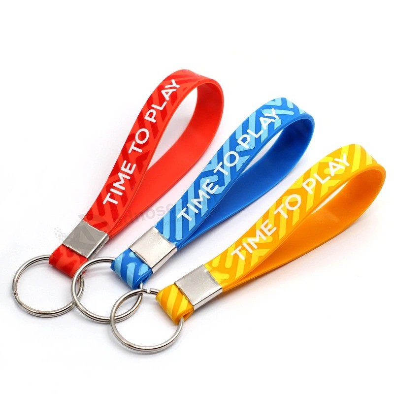 便宜的定制钥匙扣3D 2D形状塑料硅胶表情符号软PVC钥匙扣促销礼品