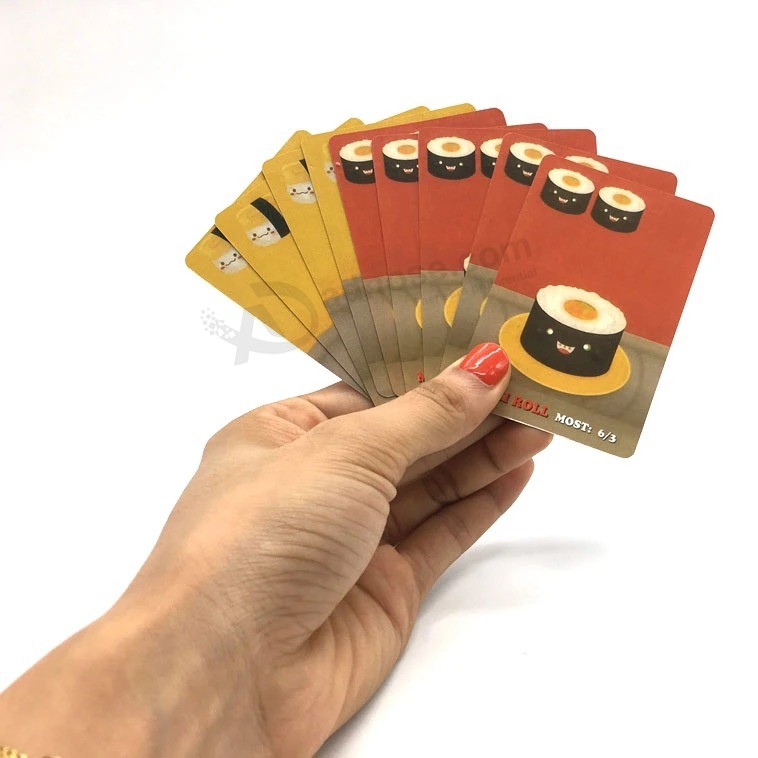 Tarjeta de juego de diseño de impresión personalizada La muestra gratuita proporciona tarjetas de juego Póquer de lujo barato para adultos