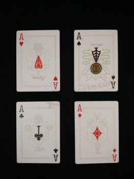Carte à jouer personnalisée en PVC / Animal de compagnie / Papier / Carte de jeu / Carte publicitaire / Carte de casino / Carte de poker / Carte de tarot / Impression recto-verso d