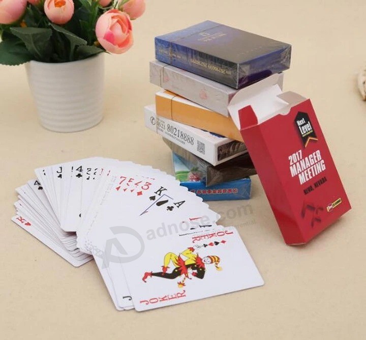 Groothandel fabrikant aangepast logo afdrukken professionele poker nieuwigheid speelkaarten