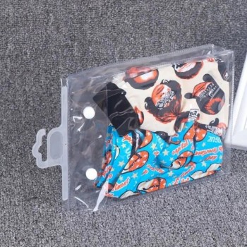 2020nouvelle impression couleur Arrivée Sac d’emballage imperméable en PVC transparent avec crochet pour chaussettes / sous-vêtements
