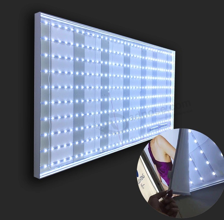 Cartazes de vinil com iluminação de fundo de plástico grande perfeitamente transparente para exteriores Lightbox