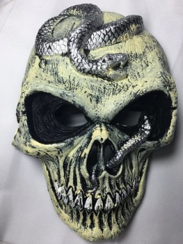 China Wholesale Realistic Scary Foam PU Face Skulls Halloween Mask