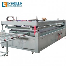Semi-automatische zeefdrukmachine voor het bedrukken van allerlei platte materialen