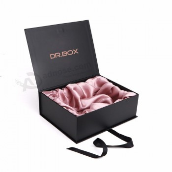 Scatola regalo di scatole di caramelle con finestra di cioccolato di alta qualità con chiusura a nastro