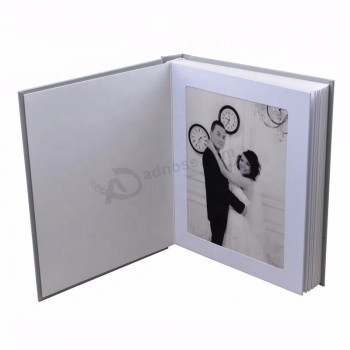 Slip di nozze personalizzato in album di fotolibri arruffato con tappetino