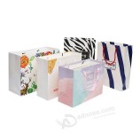 Bolsas de compras de papel de impresión de logotipo personalizado para el fabricante de bolsas de regalo de portador de ropa