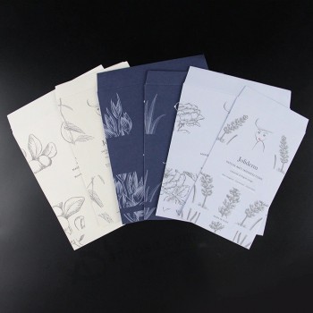 2020 Aangepast ontwerp Hot Stamping witte papieren envelop