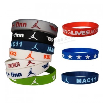 Gepersonaliseerde groothandel goedkope aangepaste siliconen armbanden promotionele polsband