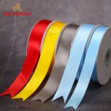 Ruban de satin de polyester de haute qualité en gros pour emballage de boîte-cadeau emballage alimentaire / gâteau décoration de fleur ruban décoratif de Noël