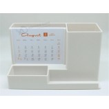 Calendario de plástico multifunción creativo con portalápices y organizador