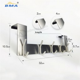 Estante organizador de abrigo de metal Toalla de alambre de acero inoxidable personalizada sobre el gancho de la puerta para ropa