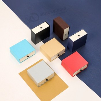 Scatole regalo in cartone di carta per imballaggio di gioielli di lusso con stampa con logo personalizzato