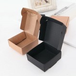 Papier kraft carte noire petit emballage boîte-cadeau peut impression de logo de taille personnalisée