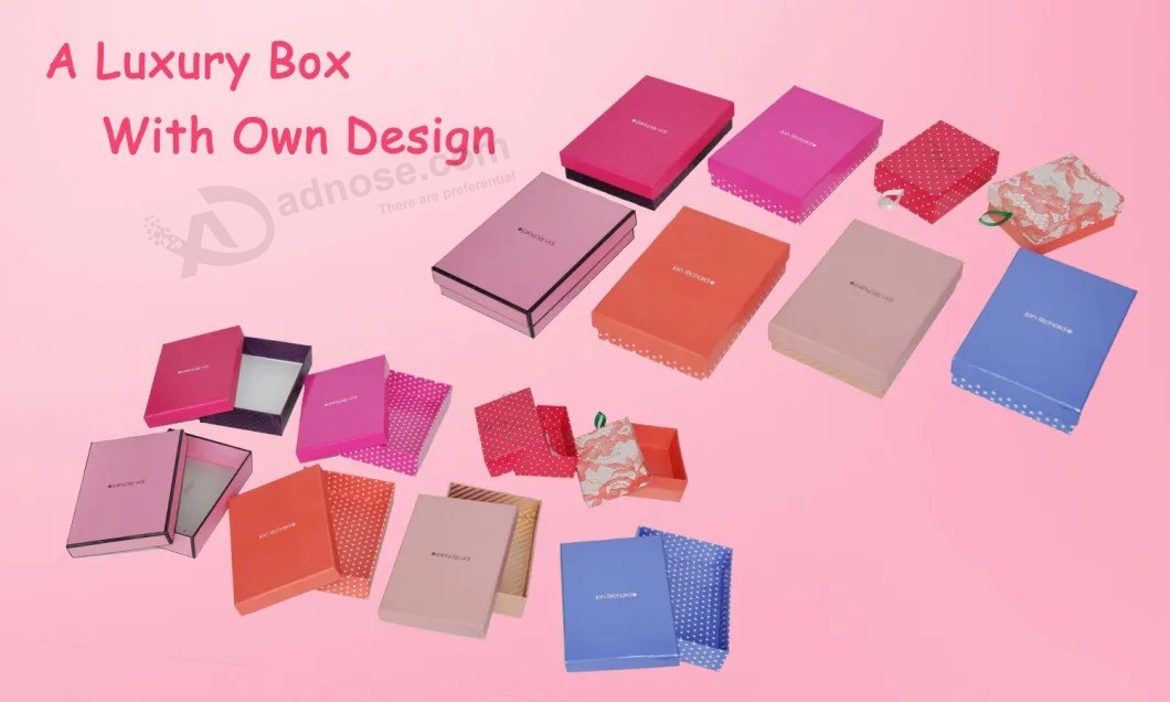Custom Magnetic Closure Matt Lamination Folding Paper Gift Box with Glossy Black UV Coating Logo