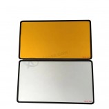 Targa auto in alluminio goffrato personalizzata