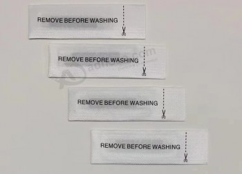 Heißes Verkaufslogo und Größe benutzerdefiniertes billiges Waschetikett für Kleidungsstück