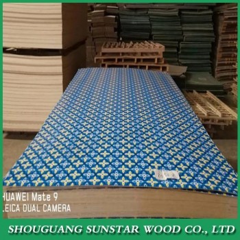 1,8 mm / 2 mm / 3 mm / 4 mm Nuevo estilo de diseño / ranura ranurada elegante Papel laminado recubierto con revestimiento Tablero de madera contrachapada / MDF