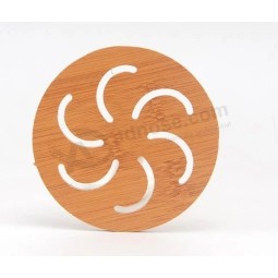 Tovaglietta sottobicchiere in legno di colore naturale per bevande