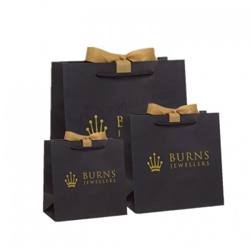 Impression de logo personnalisé Sacs à provisions en papier pour porte-vêtements Sac cadeau