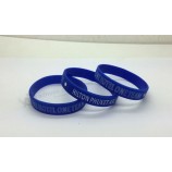 Bracelet en silicone cadeau en relief avec logo de l’hôtel Hilton