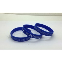 Bracelet en silicone cadeau en relief avec logo de l’hôtel Hilton