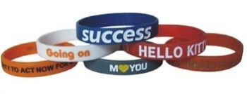 Aangepast logo goedkope siliconen polsband