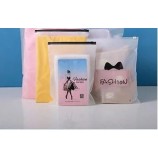 Sacchetto di imballaggio con cerniera in plastica con logo personalizzato per vestiti