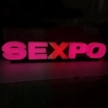 für den Außenbereich RGB 3D LED Acryl Buchstaben Leuchtende Kunststoff Buchstaben Zeichen