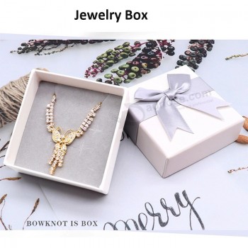 Confezione regalo in carta di cartone per imballaggio di gioielli personalizzati con fiocco a nastro