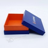 Elegante caja de papel rígida con tapa y cuello de hombro