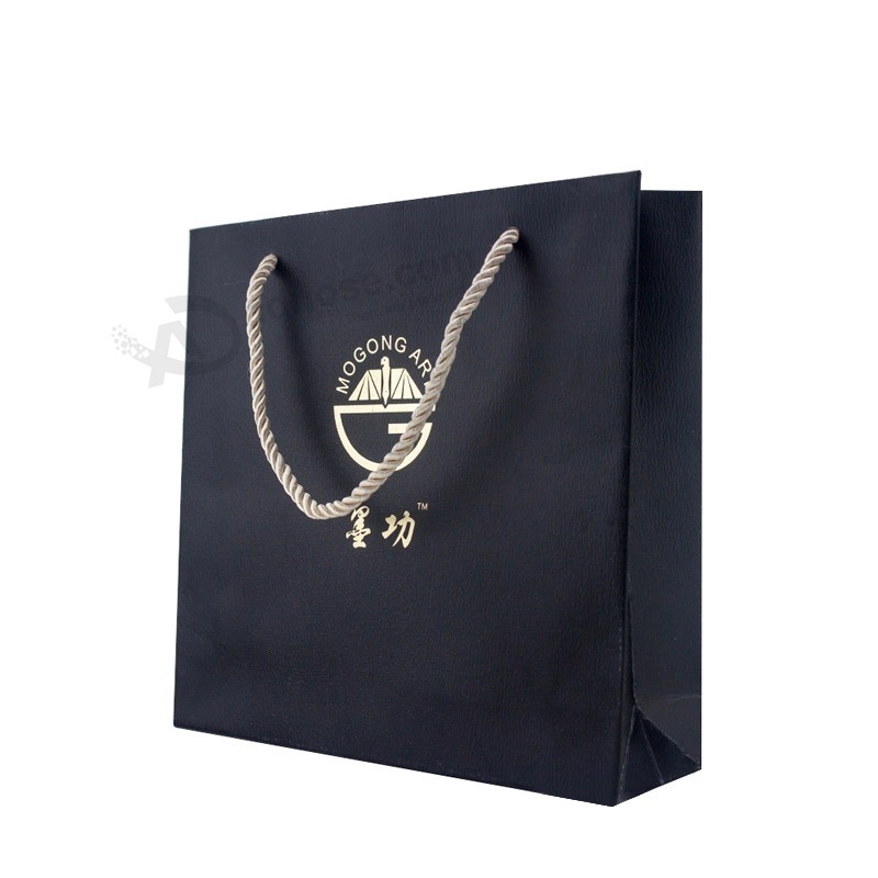 Custom Printed Black Color Art Coated Paper Luxury Shopping Bags with Handle