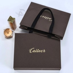 Bolsas de papel negras promocionales personalizadas con asa de cuerda para regalo con logotipo