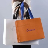 Sacchetto di carta kraft marrone riciclabile con manico Imballaggio ecologico