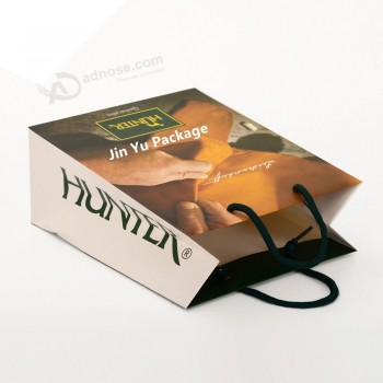 Personalizzato di fascia alta di fabbrica di colore opaco carta shopping bag all'ingrosso